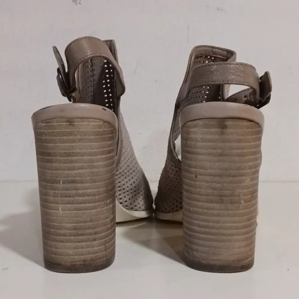 Kelsi Dagger Brooklyn Goya Taupe Heel Sandal sz 9.5